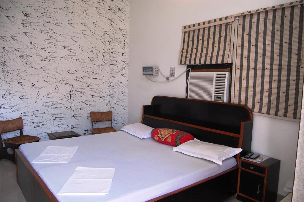 Sai Home Stay Bed & Breakfast- Near Tajmahal Agra  Room photo
